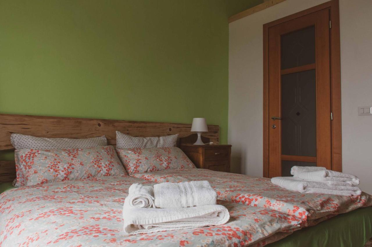 Bed And Breakfast Humus Sapiens Castiglione Chiavarese Exterior foto