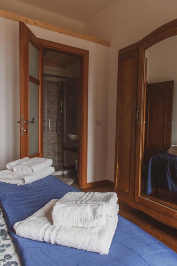 Bed And Breakfast Humus Sapiens Castiglione Chiavarese Exterior foto