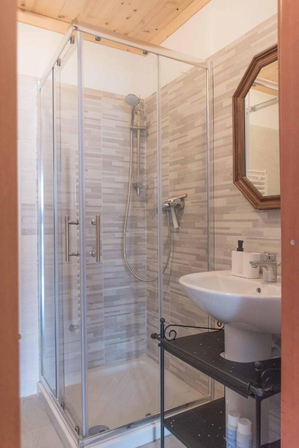 Bed And Breakfast Humus Sapiens Castiglione Chiavarese Exterior foto