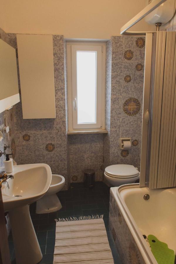 Bed And Breakfast Humus Sapiens Castiglione Chiavarese Exterior foto